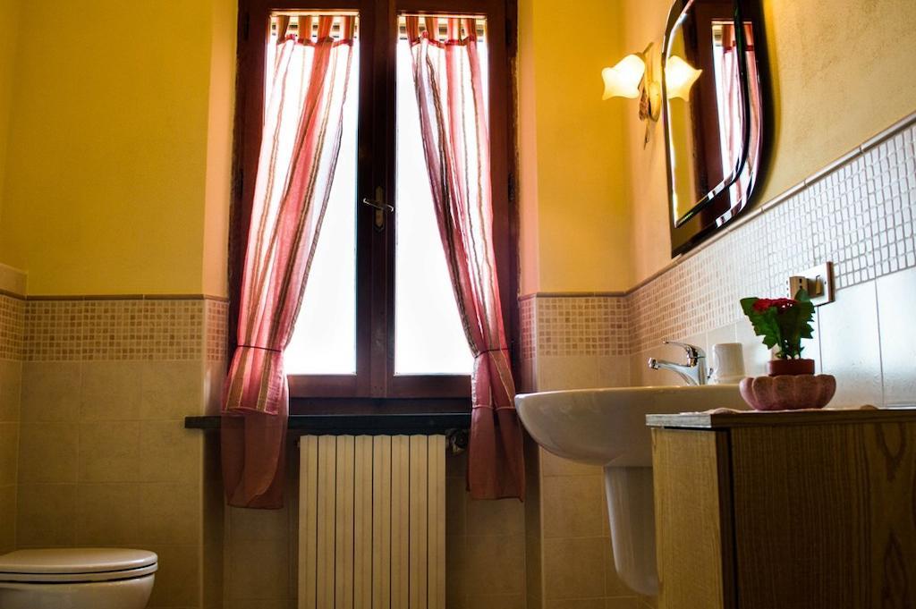 Ferienwohnung Casa Ricciardi Chianni Exterior foto