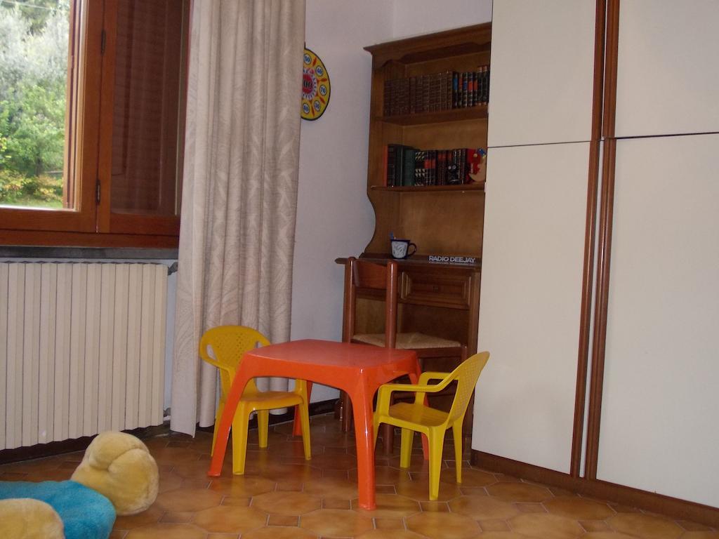Ferienwohnung Casa Ricciardi Chianni Exterior foto