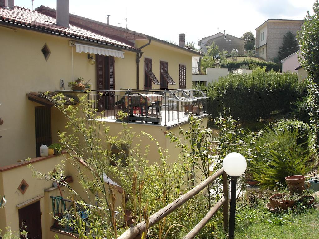 Ferienwohnung Casa Ricciardi Chianni Exterior foto